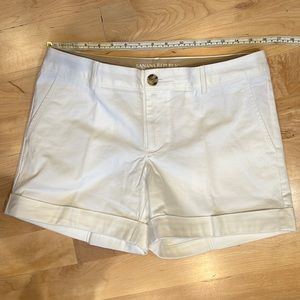 Banana Republic City Chino Short NWT White Size 6